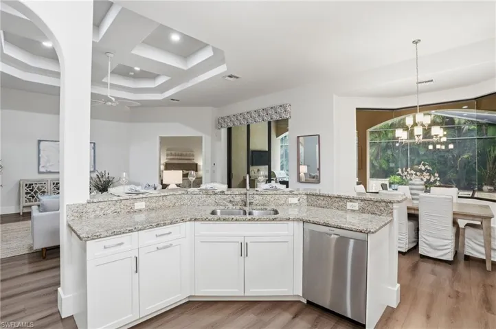 5717 Hammock Isles Dr, Naples, Florida 34119