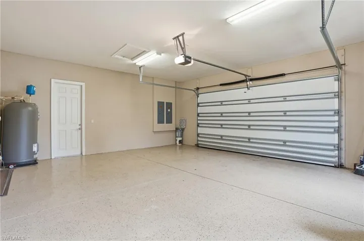 5717 Hammock Isles Dr, Naples, Florida 34119