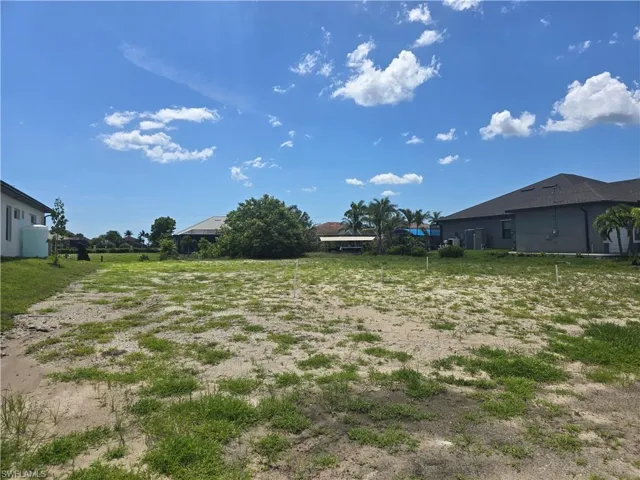 820 Nw 39th Ave, Cape Coral, Florida 33993