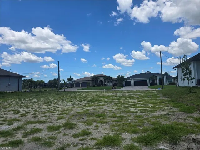 820 Nw 39th Ave, Cape Coral, Florida 33993