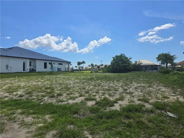 820 Nw 39th Ave, Cape Coral, Florida 33993