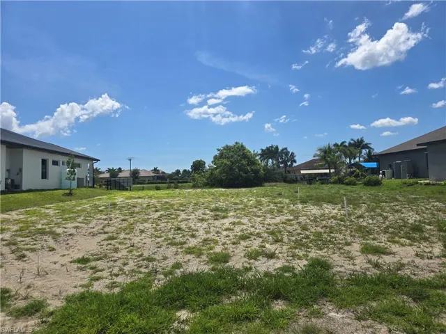 820 Nw 39th Ave, Cape Coral, Florida 33993