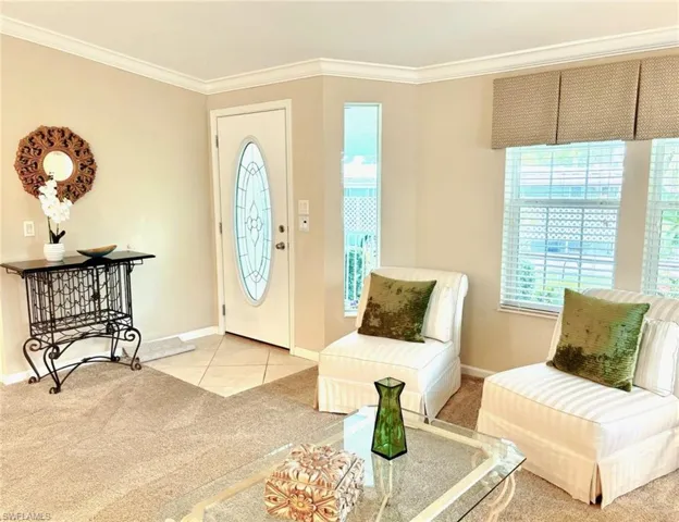 527  Monte Carlo  LN, Naples, FL 34112
