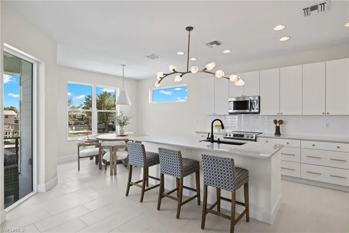 Breakfast Bar