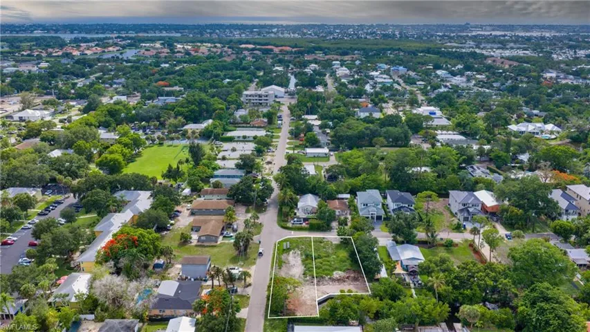 3439 Canal St, Naples, Florida 34112