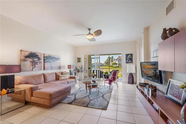 3041  Driftwood  WAY, Naples, FL 34109