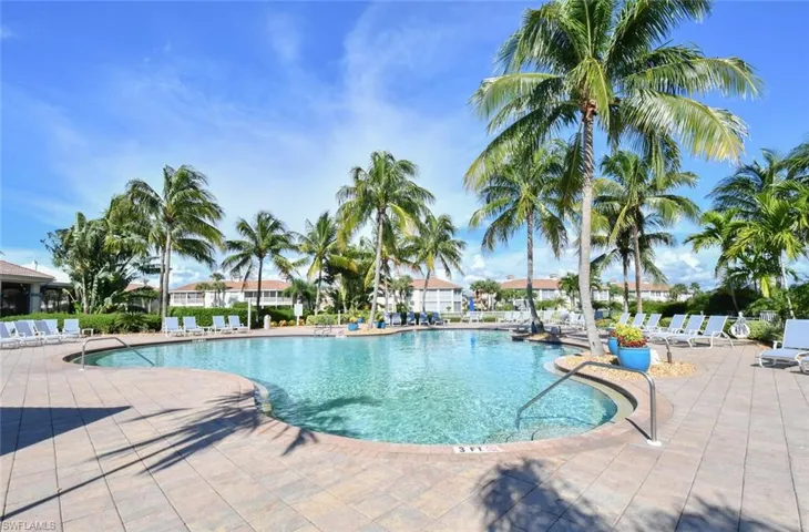 3041  Driftwood  WAY, Naples, FL 34109