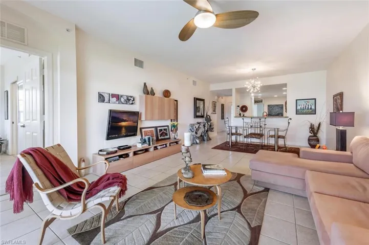 3041  Driftwood  WAY, Naples, FL 34109