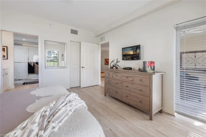 3041  Driftwood  WAY, Naples, FL 34109