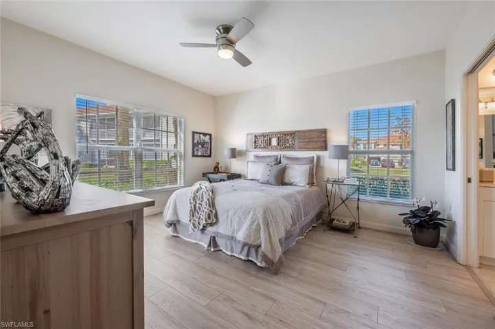 3041  Driftwood  WAY, Naples, FL 34109
