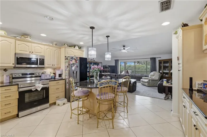4448 Beechwood Lake Dr, Naples, Florida 34112
