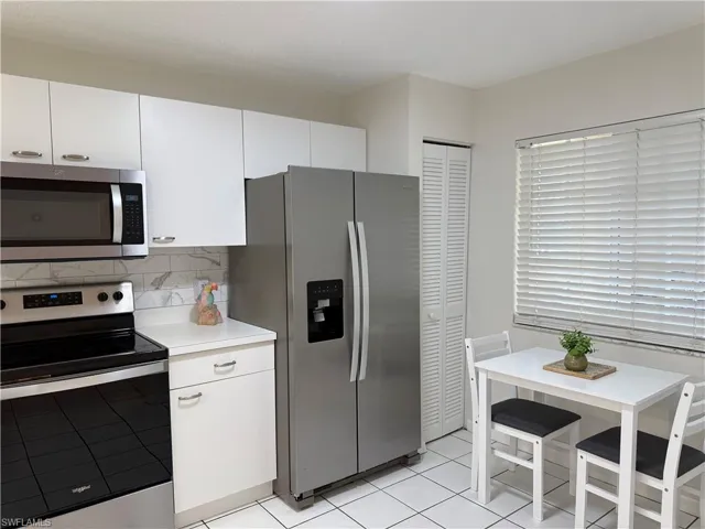 7750 Jewel Ln 101, Naples, Florida 34109