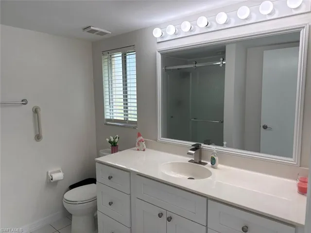 7750 Jewel Ln 101, Naples, Florida 34109