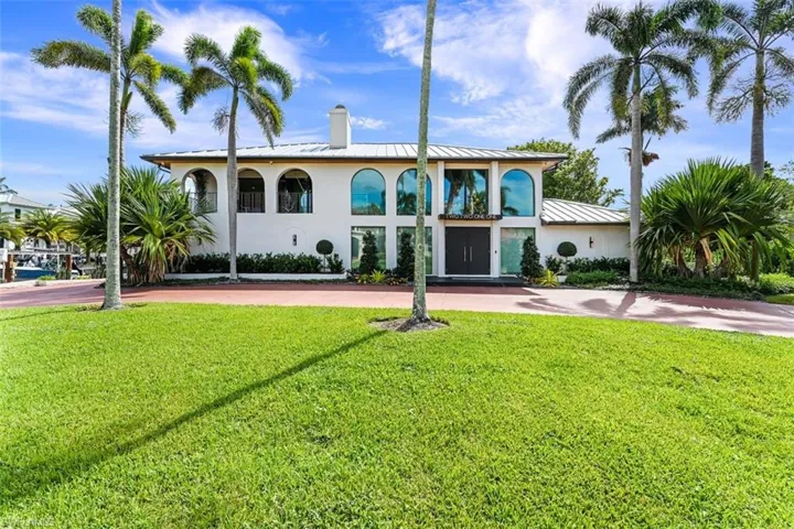 2211 Kingfish Rd, Naples, Florida 34102