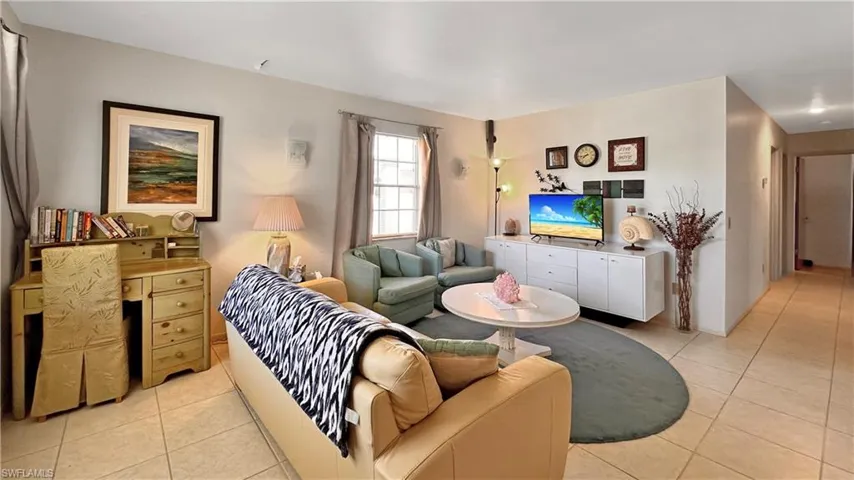 863  100th N AVE, Naples, FL 34108