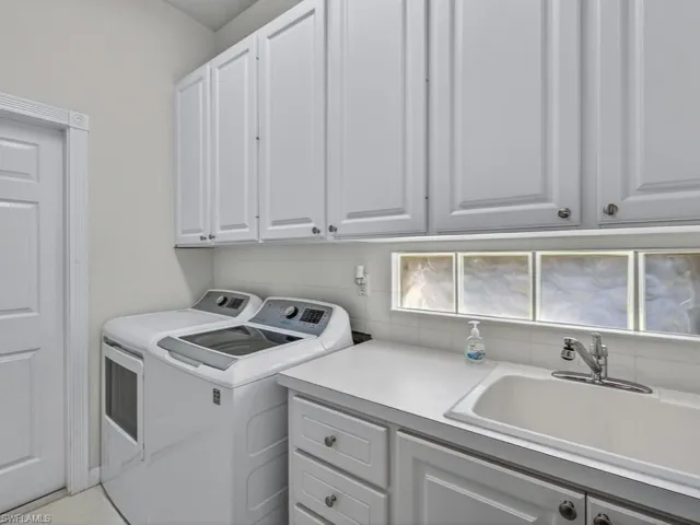 5324  Hawkesbury  WAY, Naples, FL 34119
