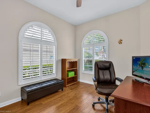 5324  Hawkesbury  WAY, Naples, FL 34119