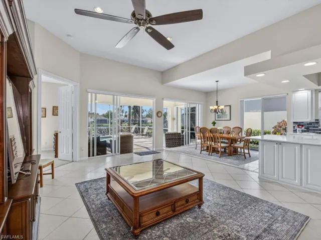 5324  Hawkesbury  WAY, Naples, FL 34119