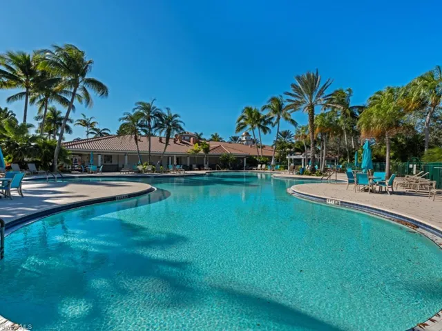 5324  Hawkesbury  WAY, Naples, FL 34119