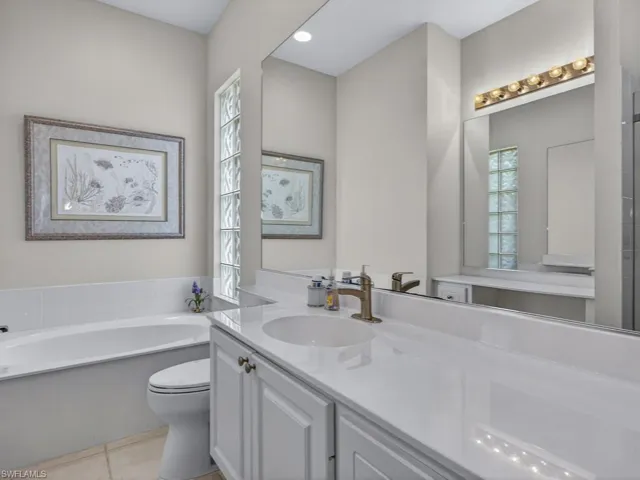 5324  Hawkesbury  WAY, Naples, FL 34119