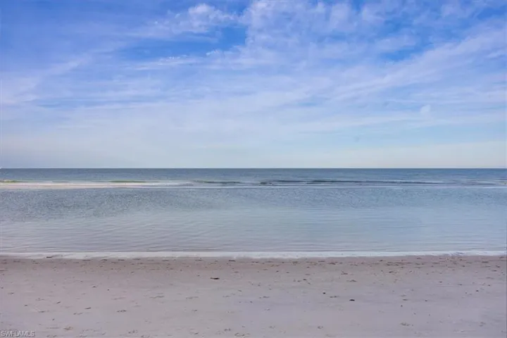 4005  Gulf Shore N BLVD, Naples, FL 34103
