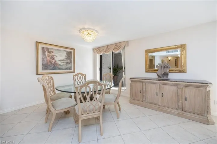 4005  Gulf Shore N BLVD, Naples, FL 34103
