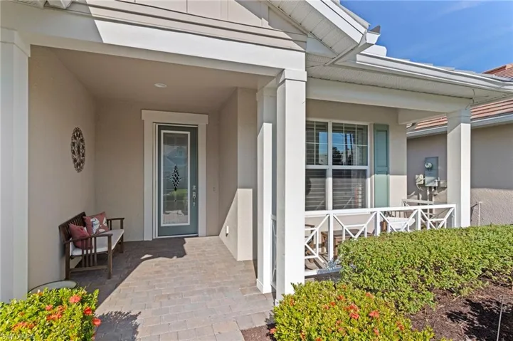 Front entry/porch