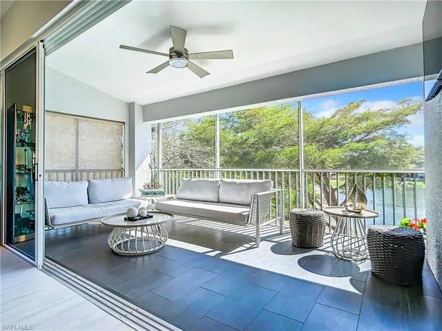 5610  Sherborn  DR, Naples, FL 34110