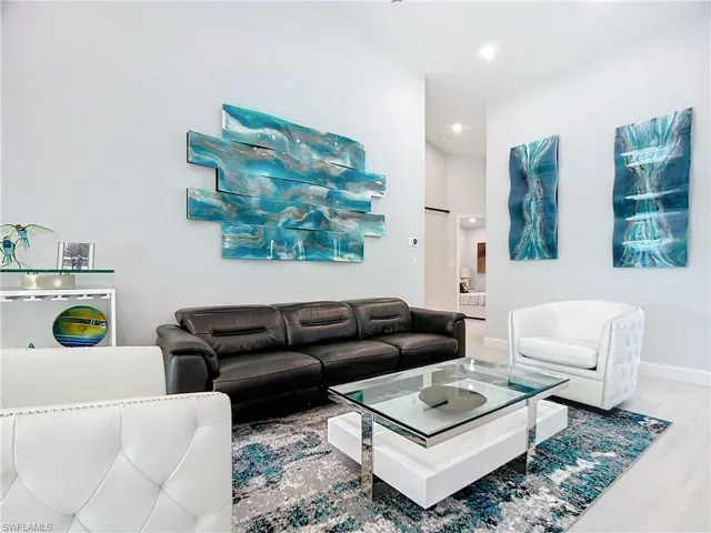 5610  Sherborn  DR, Naples, FL 34110