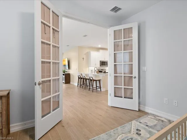 1046  Enbrook  LOOP, Naples, FL 34114