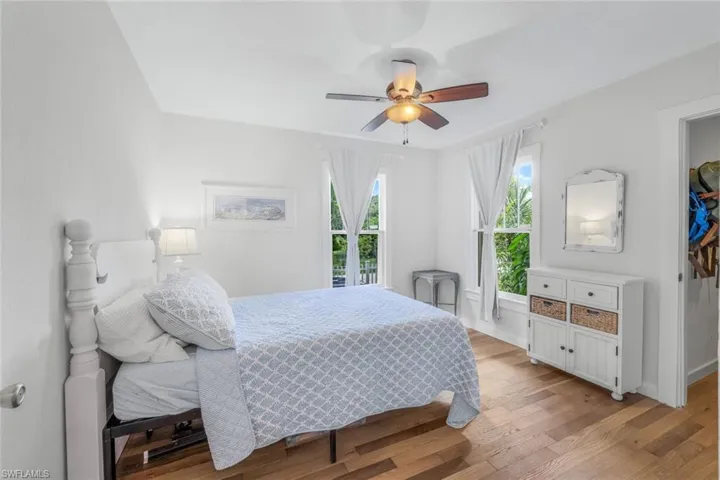 Second bedroom.