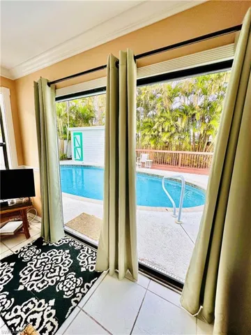 671  94th N AVE, Naples, FL 34108