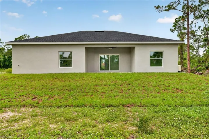 810 Jackson Ave, Lehigh Acres, Florida 33972