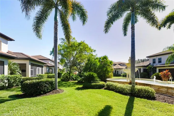 6135  Montelena  CIR, Naples, FL 34119