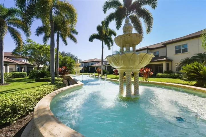 6135  Montelena  CIR, Naples, FL 34119