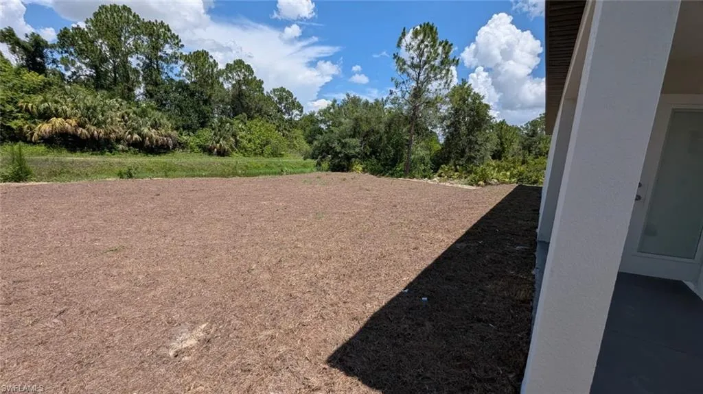 204 Aurora AVE, Lehigh Acres, FL 33974,2025000434