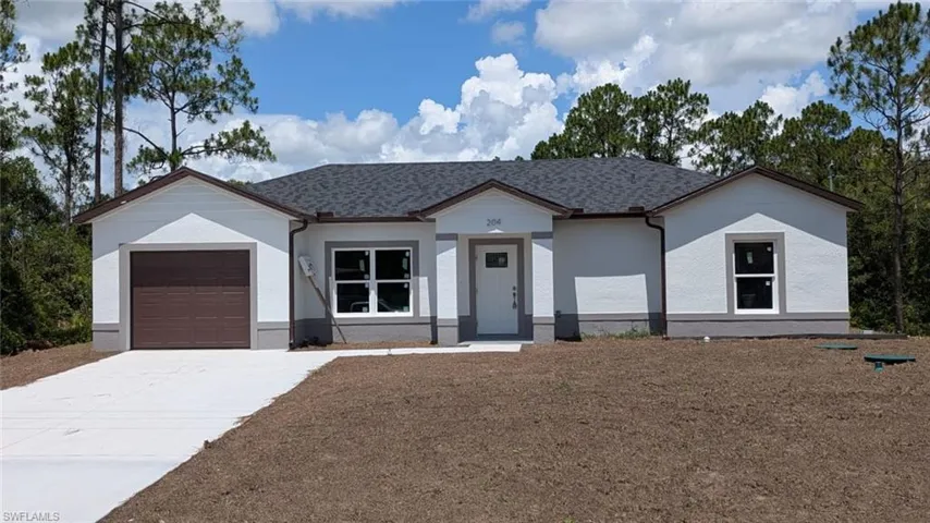 204 Aurora AVE, Lehigh Acres, FL 33974,2025000434