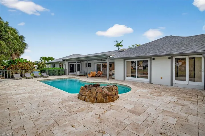2341 Mayfield Ct 8, Naples, Florida 34105