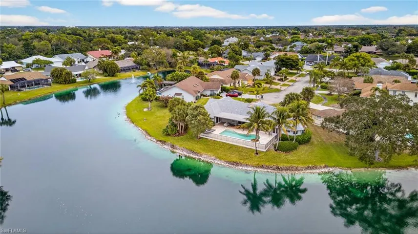 2341 Mayfield Ct 8, Naples, Florida 34105