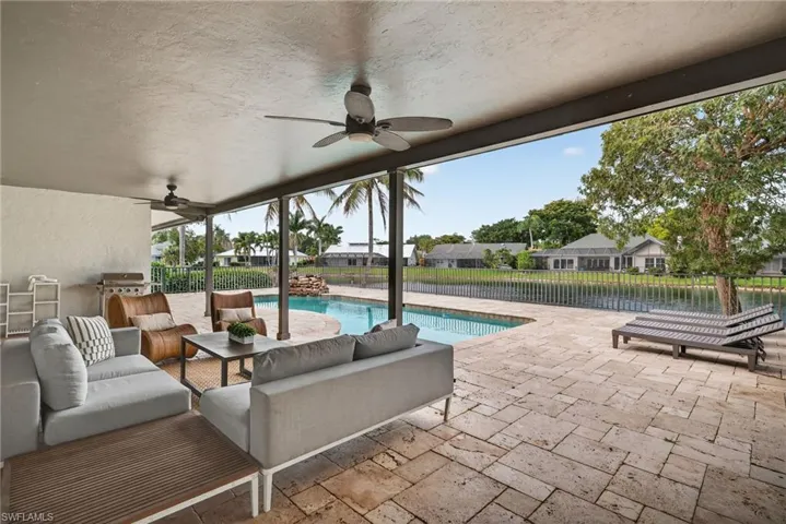 2341 Mayfield Ct 8, Naples, Florida 34105