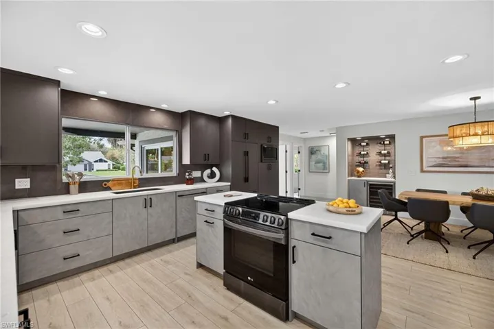 2341 Mayfield Ct 8, Naples, Florida 34105