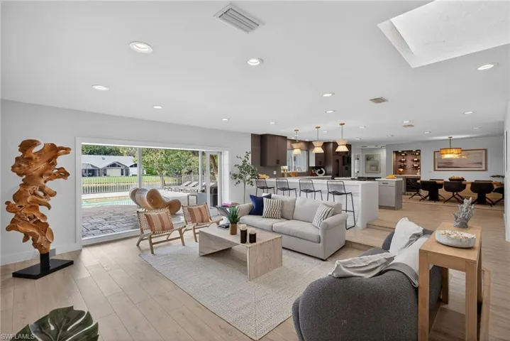 2341 Mayfield Ct 8, Naples, Florida 34105