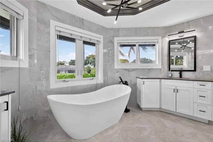 2341 Mayfield Ct 8, Naples, Florida 34105