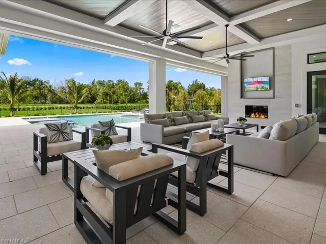 6446 Daniels Rd, Naples, Florida 34109
