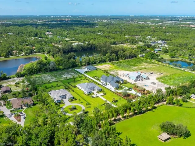 6446 Daniels Rd, Naples, Florida 34109