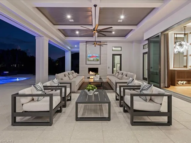 6446 Daniels Rd, Naples, Florida 34109
