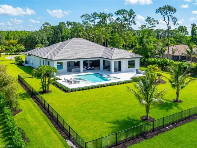 6446 Daniels Rd, Naples, Florida 34109