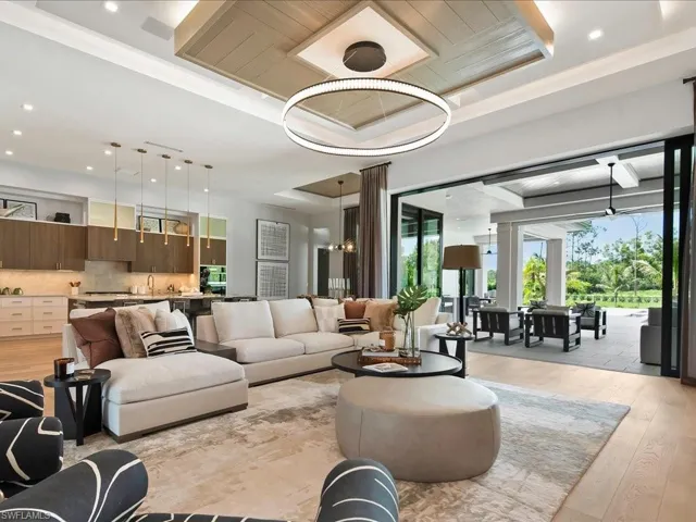 6446 Daniels Rd, Naples, Florida 34109