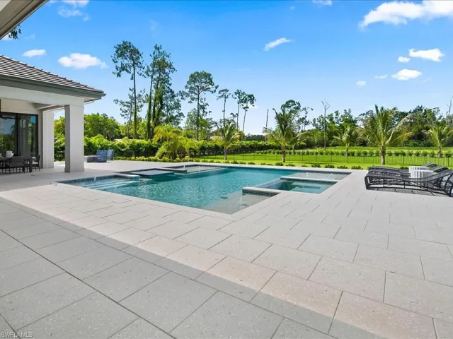 6446 Daniels Rd, Naples, Florida 34109