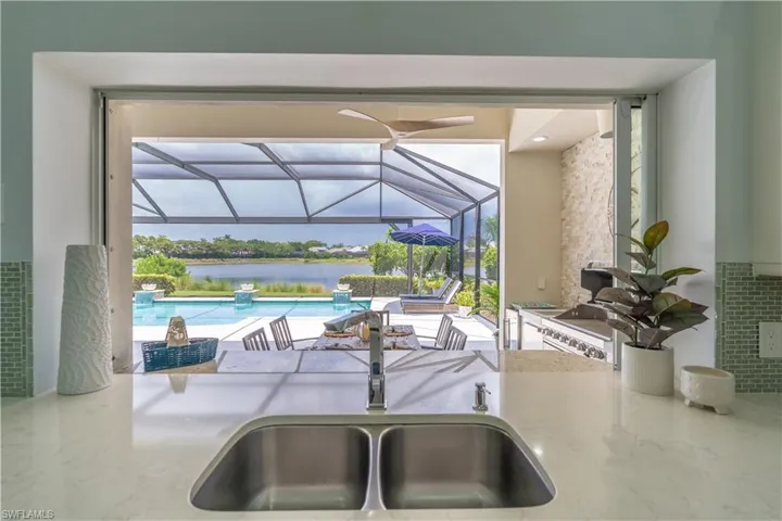 No one minds doing dishes with this vantage point!